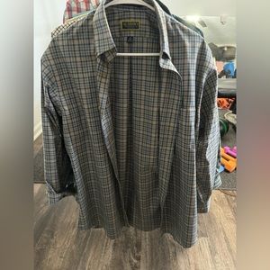 Men’s long sleeve dress shirt